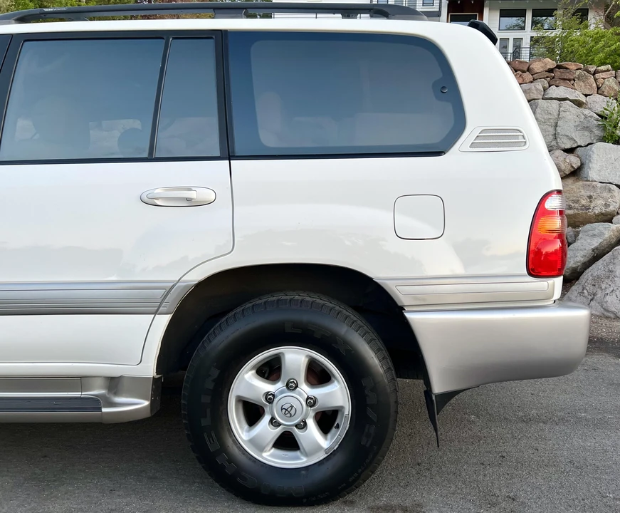 2000 Toyota J100 Land Cruiser - Image 23 of 31
