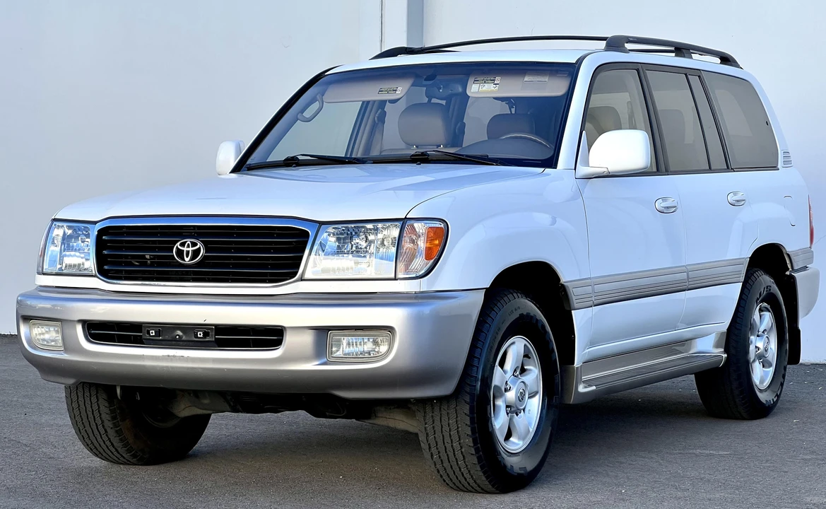 2000 Toyota J100 Land Cruiser - Image 8 of 31