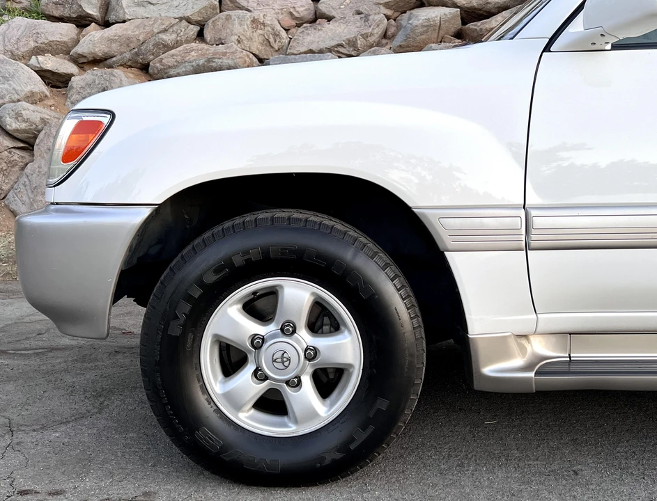 2000 Toyota J100 Land Cruiser - Image 20 of 31