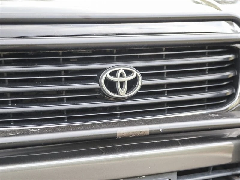 2000 Toyota J100 Land Cruiser - Image 11 of 21