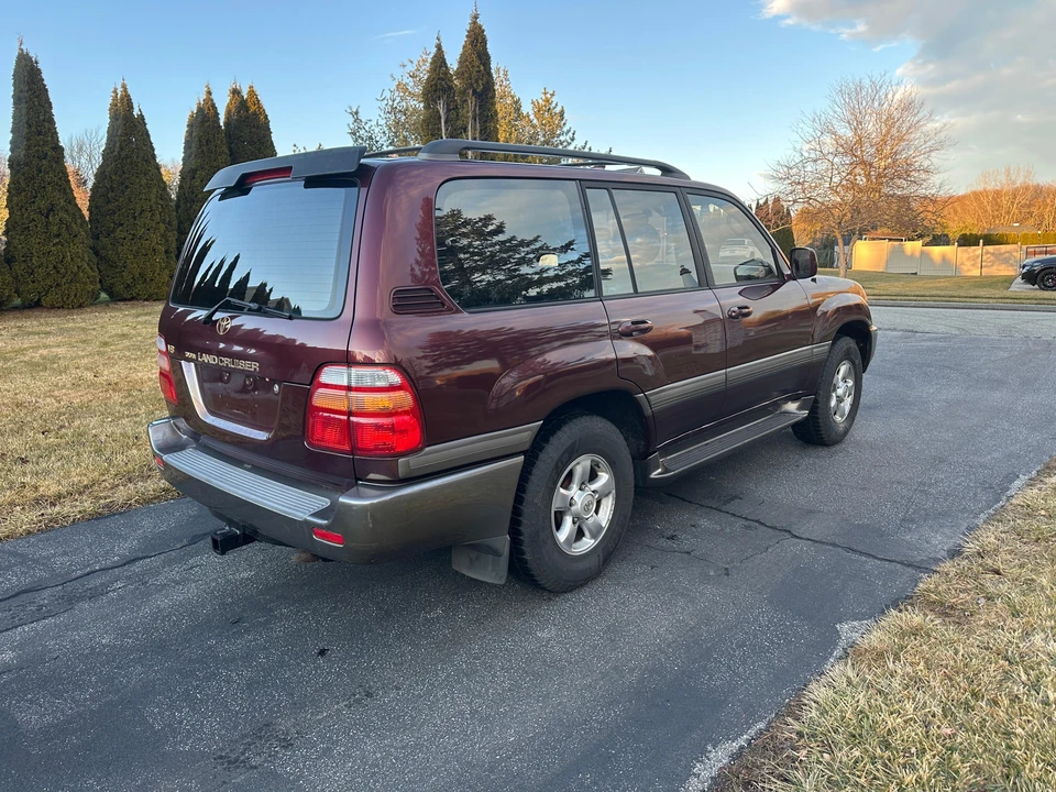 2000 Toyota J100 Land Cruiser - Image 10 of 31