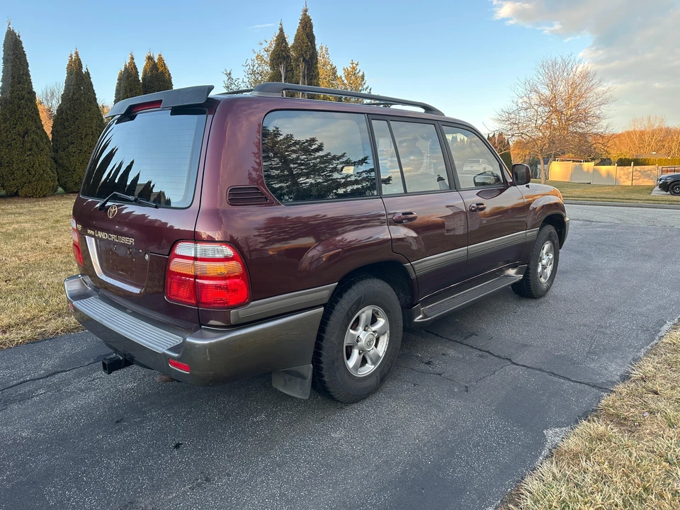 2000 Toyota J100 Land Cruiser - Image 11 of 31