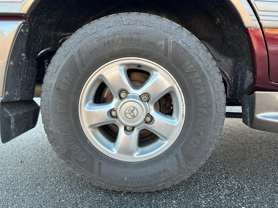 2000 Toyota J100 Land Cruiser - Image 15 of 31