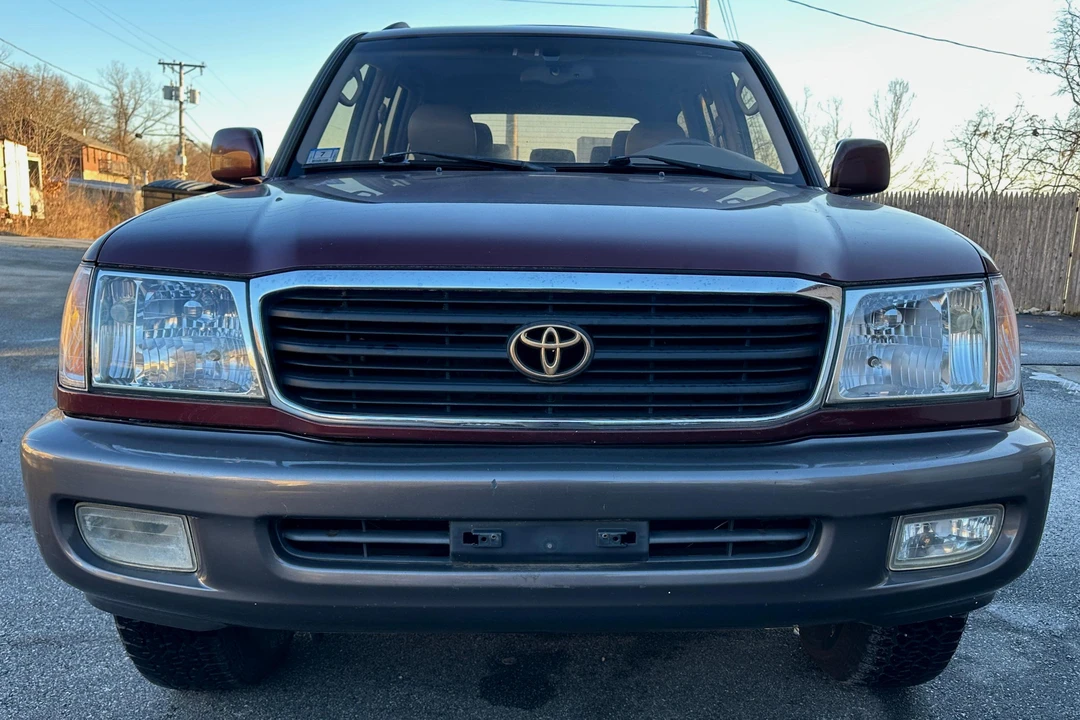 2000 Toyota J100 Land Cruiser - Image 2 of 31