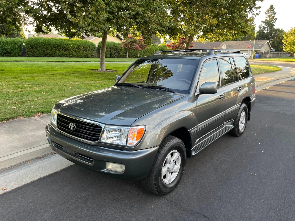 2000 Toyota J100 Land Cruiser - Image 16 of 31