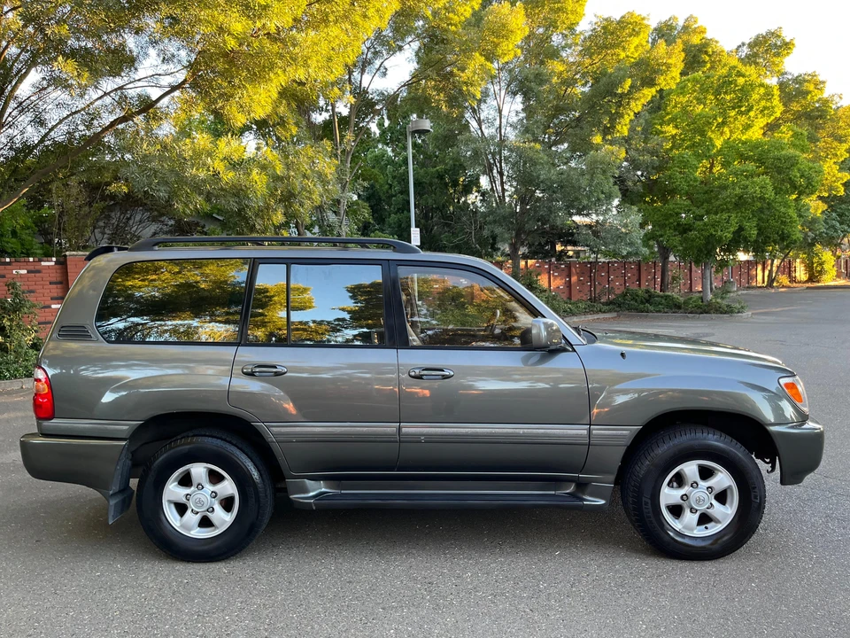 2000 Toyota J100 Land Cruiser - Image 28 of 31
