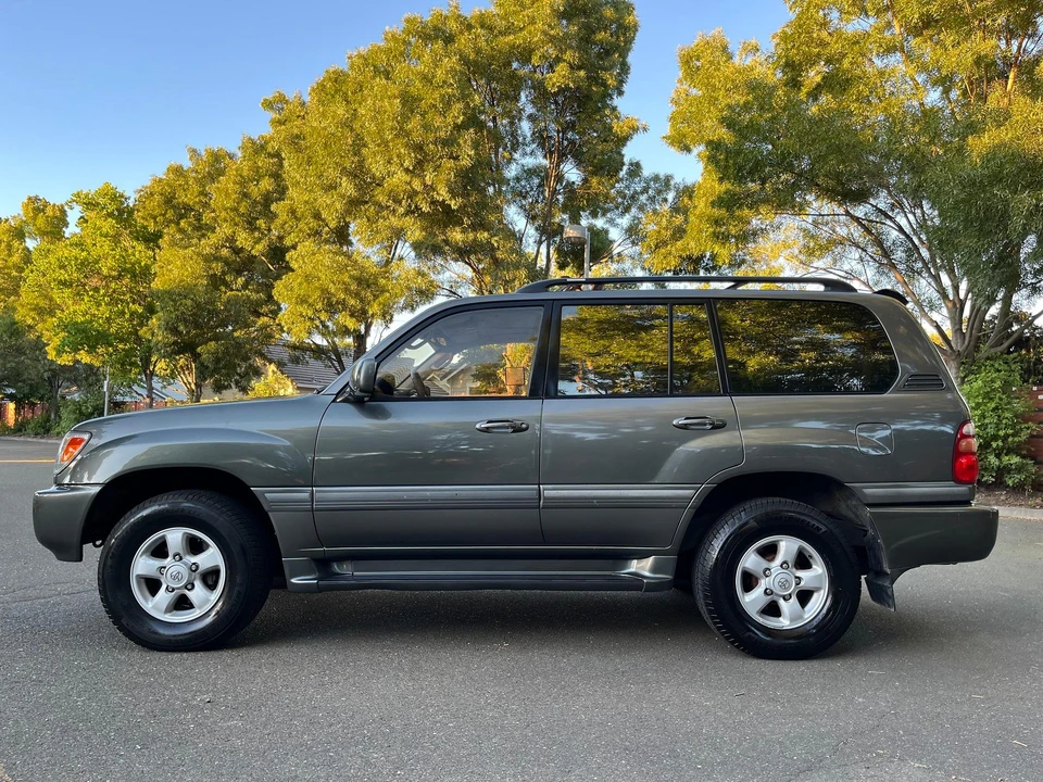2000 Toyota J100 Land Cruiser - Image 19 of 31