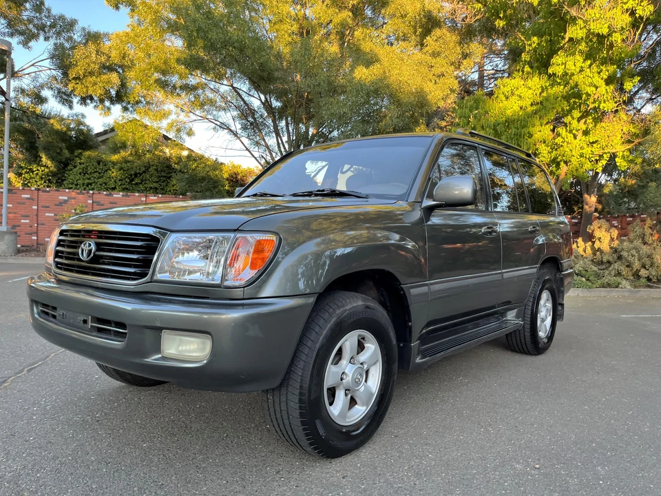 2000 Toyota J100 Land Cruiser - Image 11 of 31