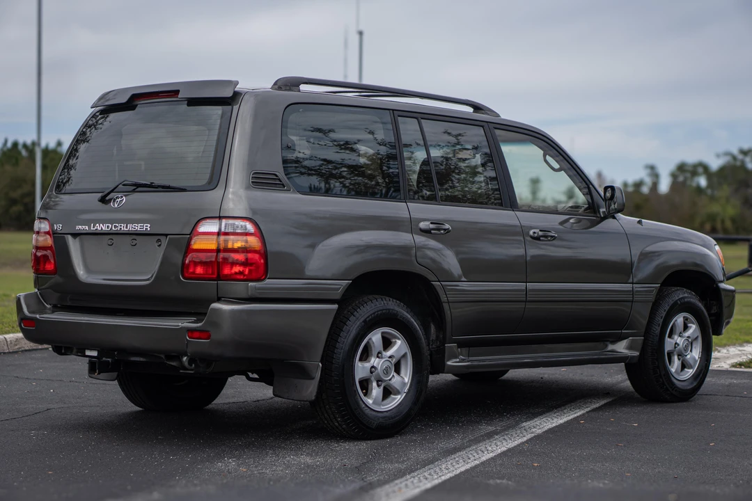 2000 Toyota J100 Land Cruiser - Image 19 of 31