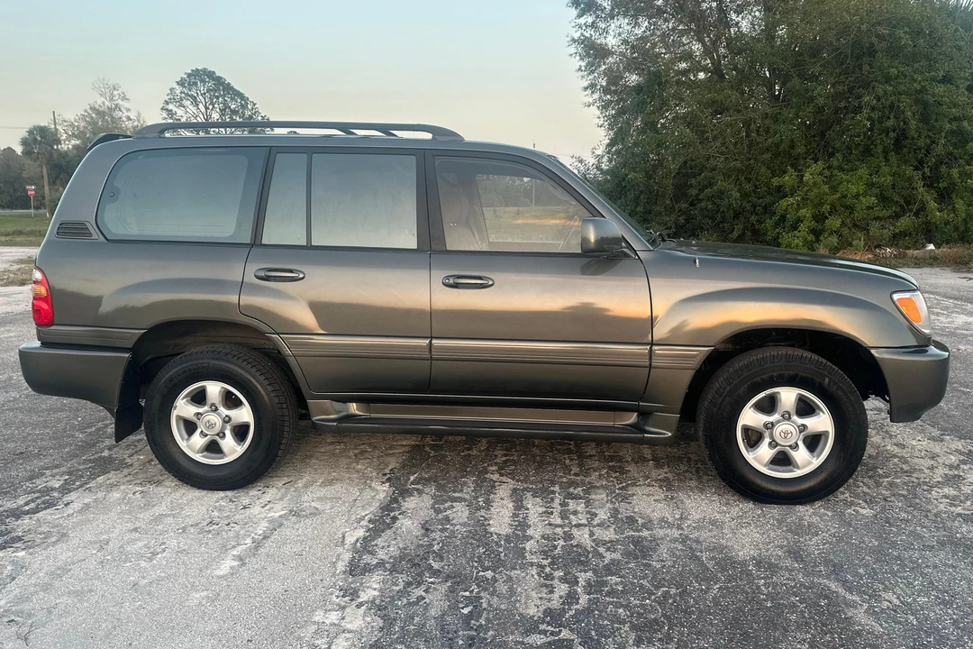 2000 Toyota J100 Land Cruiser - Image 3 of 31
