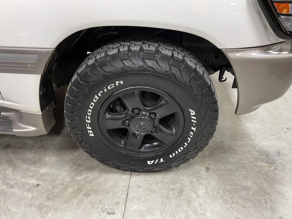 2000 Toyota J100 Land Cruiser - Image 25 of 31