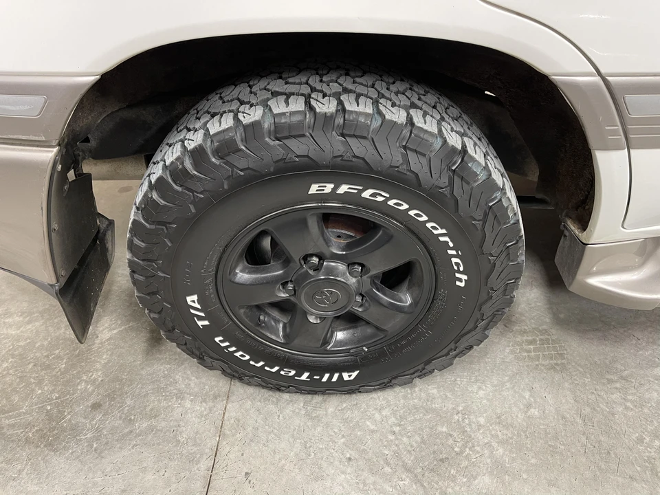 2000 Toyota J100 Land Cruiser - Image 26 of 31
