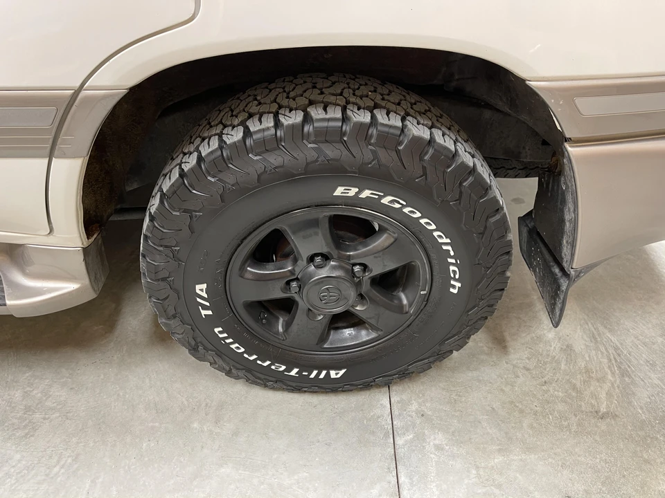 2000 Toyota J100 Land Cruiser - Image 24 of 31