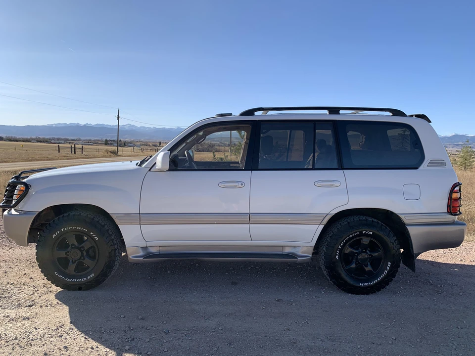 2000 Toyota J100 Land Cruiser - Image 8 of 31