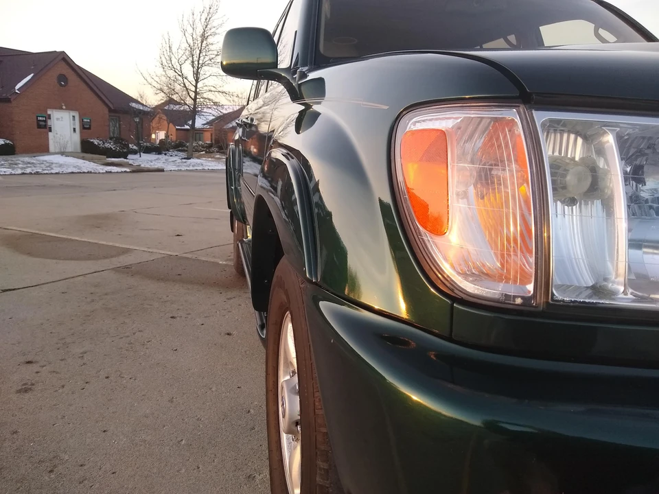 2000 Toyota J100 Land Cruiser - Image 9 of 31