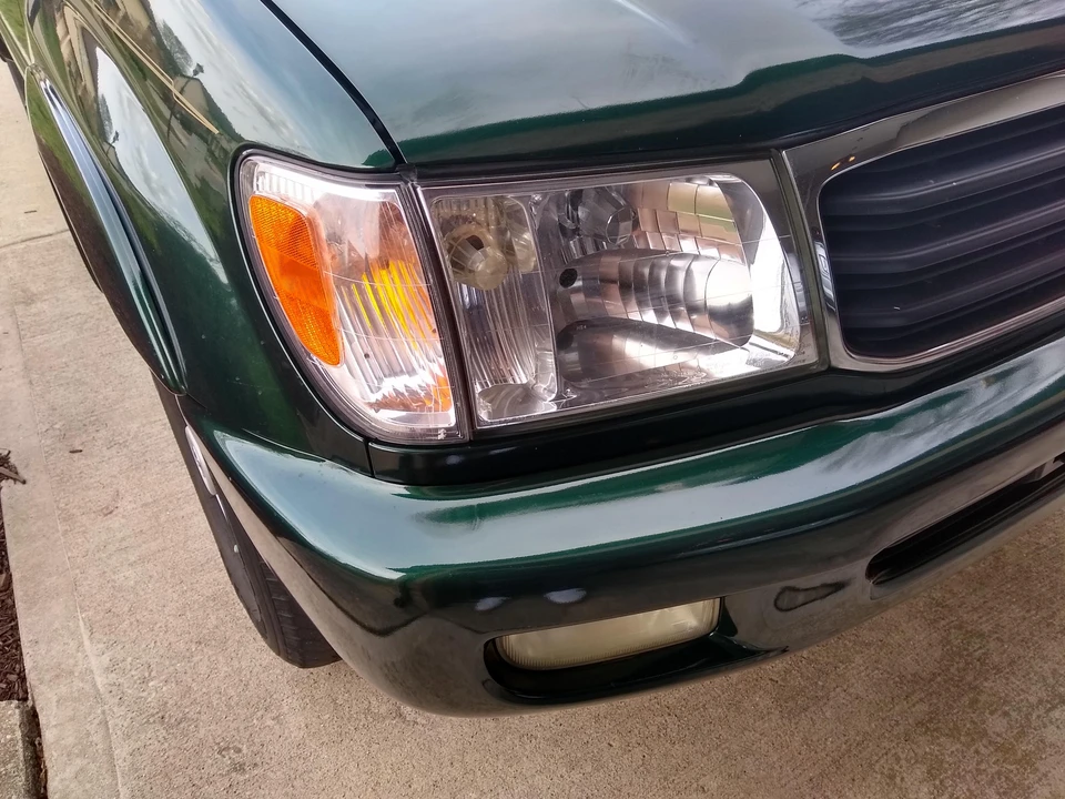 2000 Toyota J100 Land Cruiser - Image 10 of 31