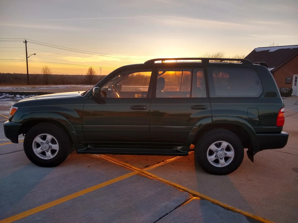 2000 Toyota J100 Land Cruiser - Image 7 of 31