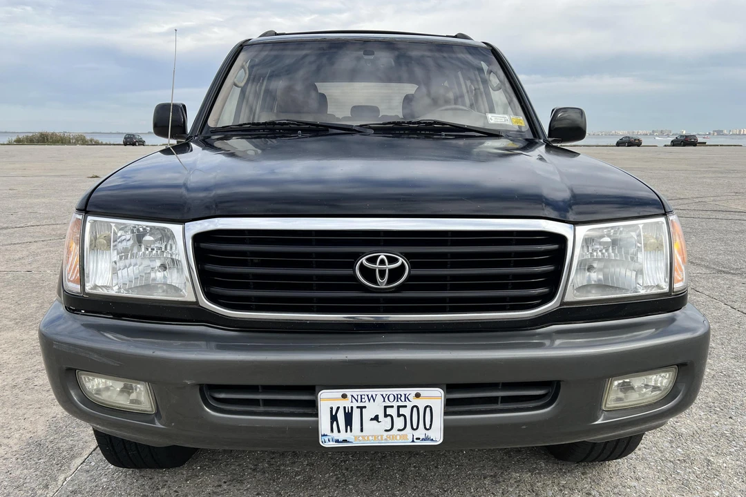 2000 Toyota J100 Land Cruiser - Image 2 of 9