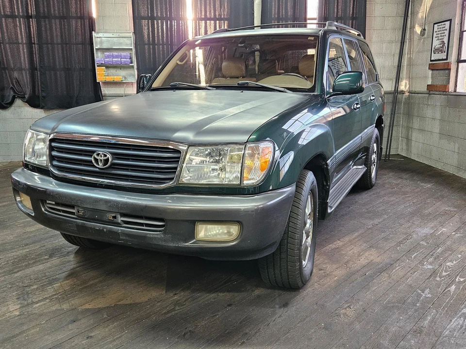 2000 Toyota J100 Land Cruiser - Image 9 of 31