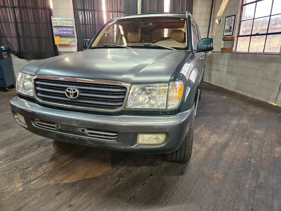 2000 Toyota J100 Land Cruiser - Image 8 of 31
