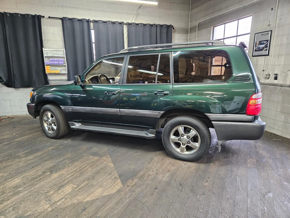 2000 Toyota J100 Land Cruiser - Image 11 of 31