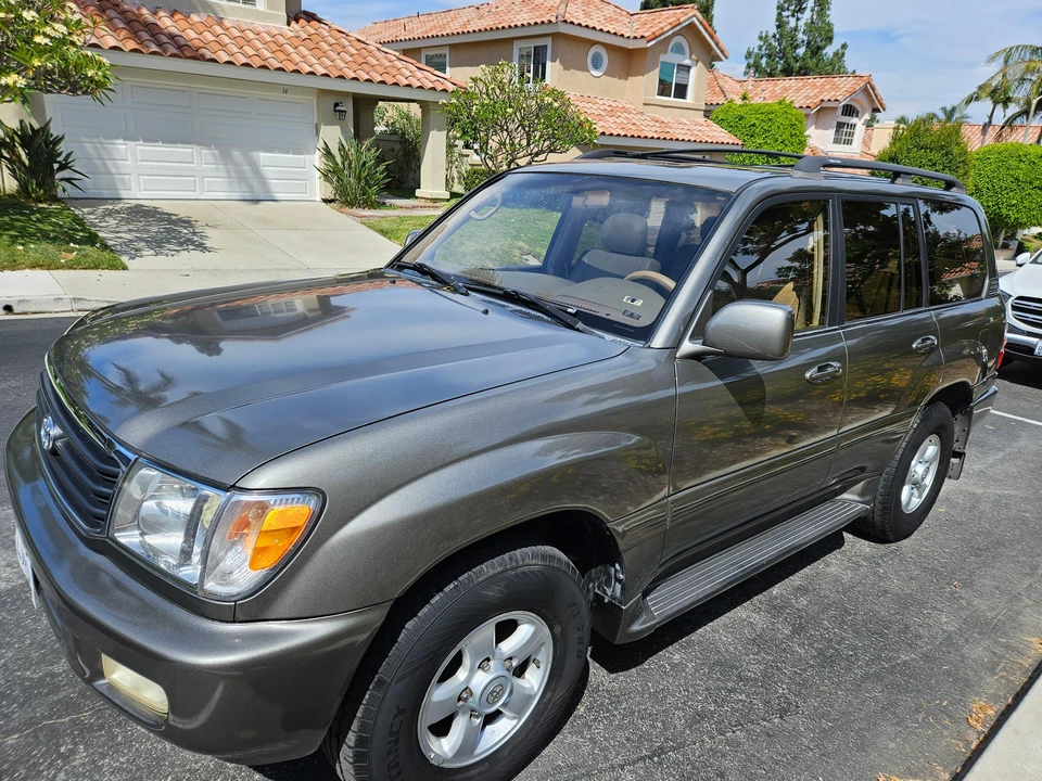 2000 Toyota J100 Land Cruiser - Image 9 of 31