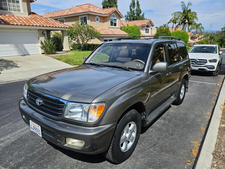 2000 Toyota J100 Land Cruiser - Image 8 of 31