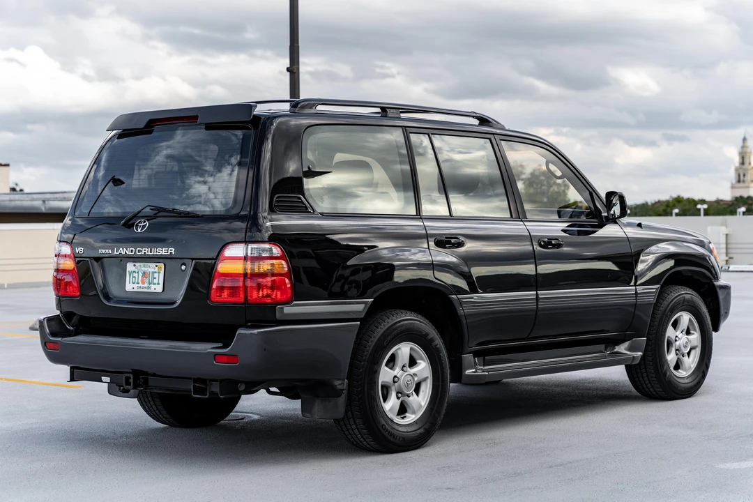 2000 Toyota J100 Land Cruiser - Image 7 of 31