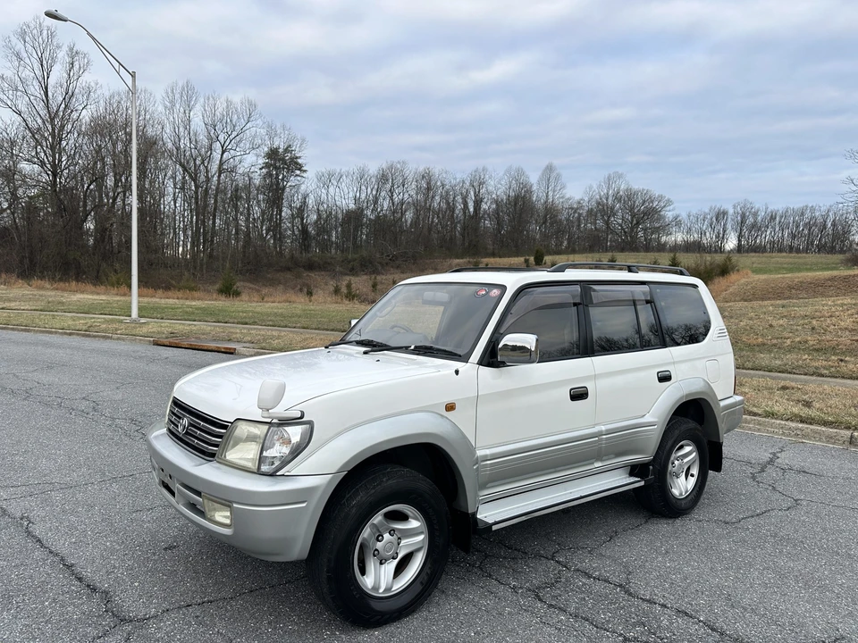 2000 Toyota J90 Land Cruiser Prado - Image 10 of 31