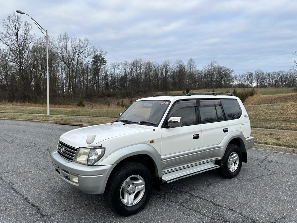 2000 Toyota J90 Land Cruiser Prado - Image 9 of 31