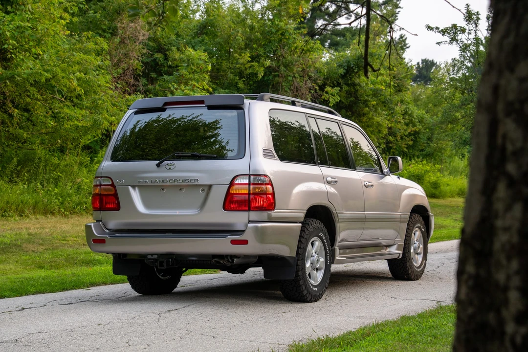 2000 Toyota J100 Land Cruiser - Image 14 of 31