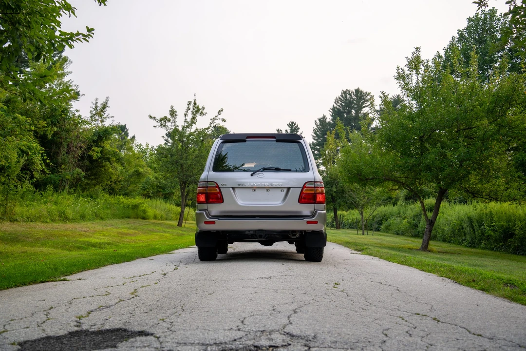 2000 Toyota J100 Land Cruiser - Image 15 of 31
