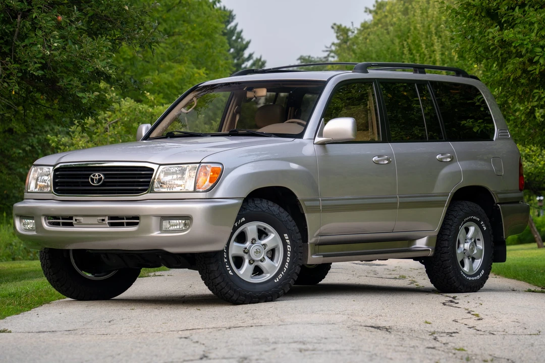 2000 Toyota J100 Land Cruiser - Image 3 of 31