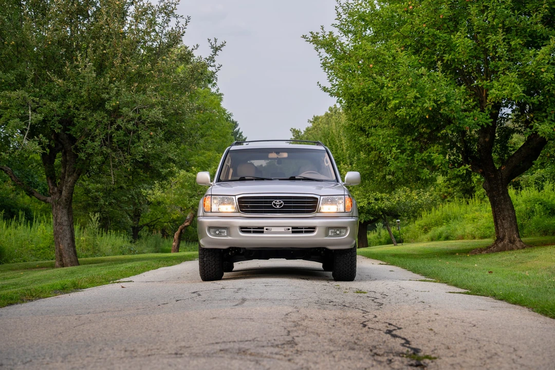 2000 Toyota J100 Land Cruiser - Image 6 of 31