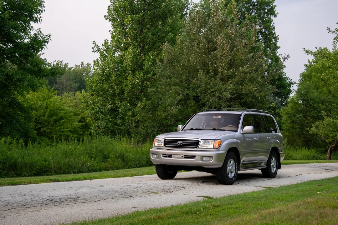 2000 Toyota J100 Land Cruiser - Image 5 of 31