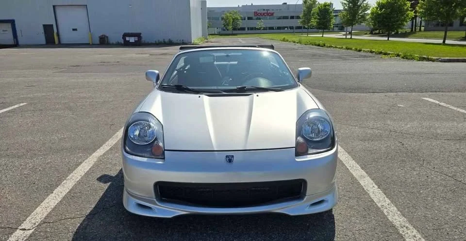 2000 Toyota MR2 Spyder/MR-S - Image 2 of 8