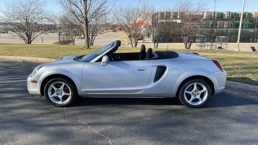 2000 Toyota MR2 Spyder/MR-S - Image 4 of 11