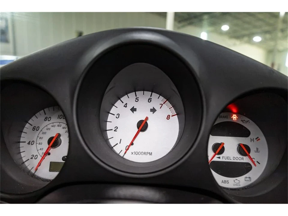2000 Toyota MR2 Spyder/MR-S - Image 11 of 31