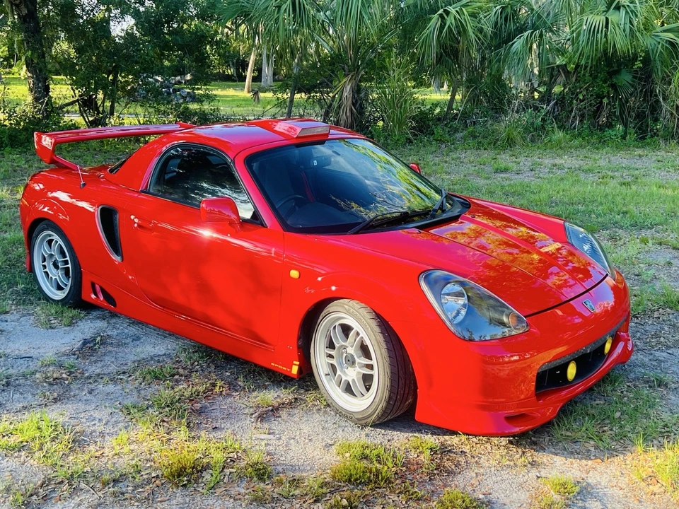 2000 Toyota MR2 Spyder/MR-S - Image 2 of 31