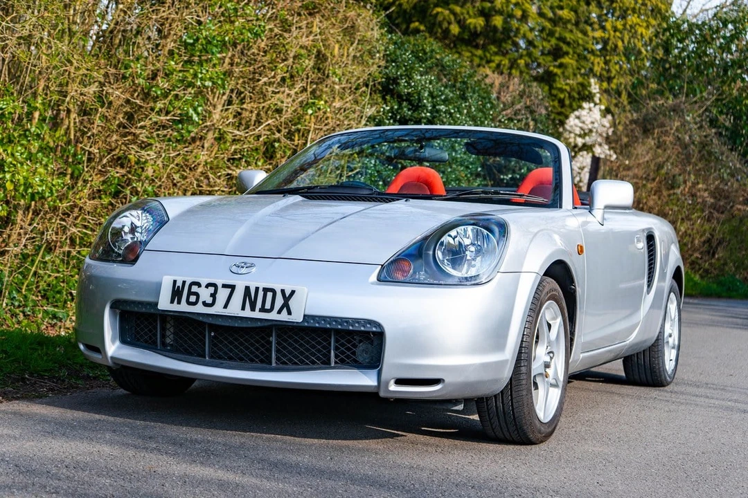 2000 Toyota MR2 Spyder/MR-S - Image 5 of 30