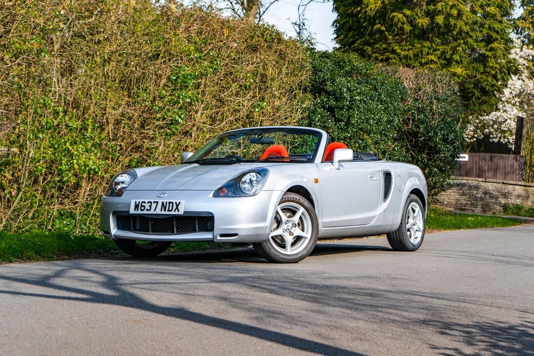 2000 Toyota MR2 Spyder/MR-S - Image 18 of 30