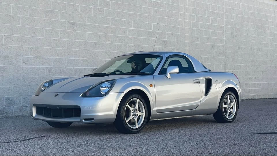 2000 Toyota MR2 Spyder/MR-S - Image 2 of 20