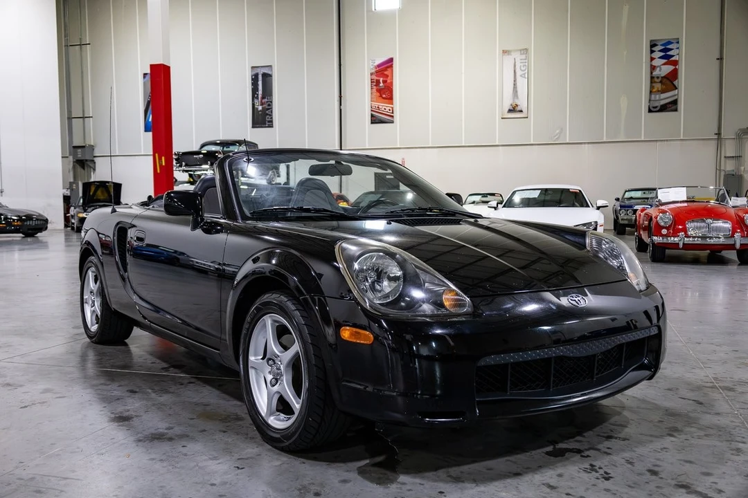 2000 Toyota MR2 Spyder/MR-S - Image 8 of 31
