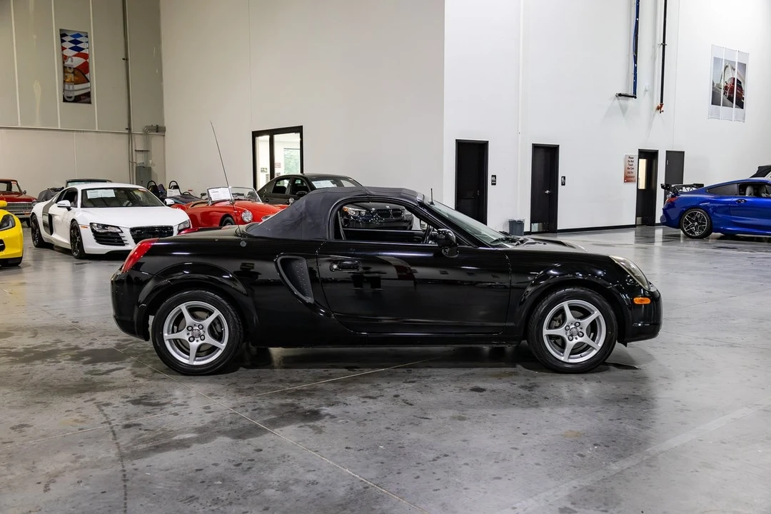 2000 Toyota MR2 Spyder/MR-S - Image 23 of 31