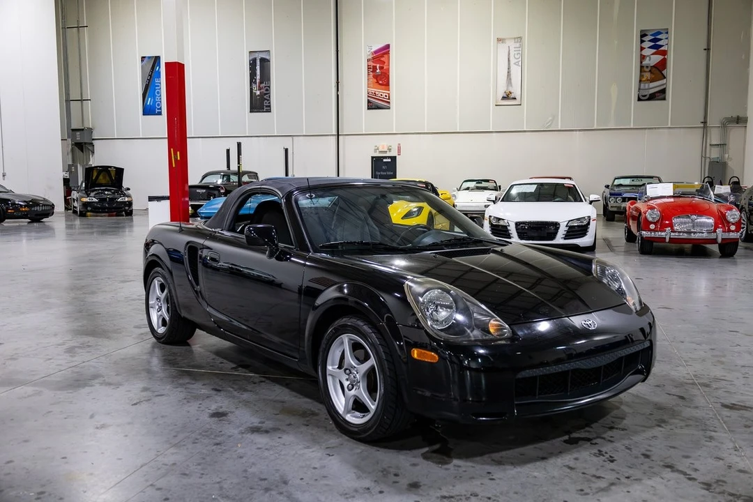 2000 Toyota MR2 Spyder/MR-S - Image 24 of 31