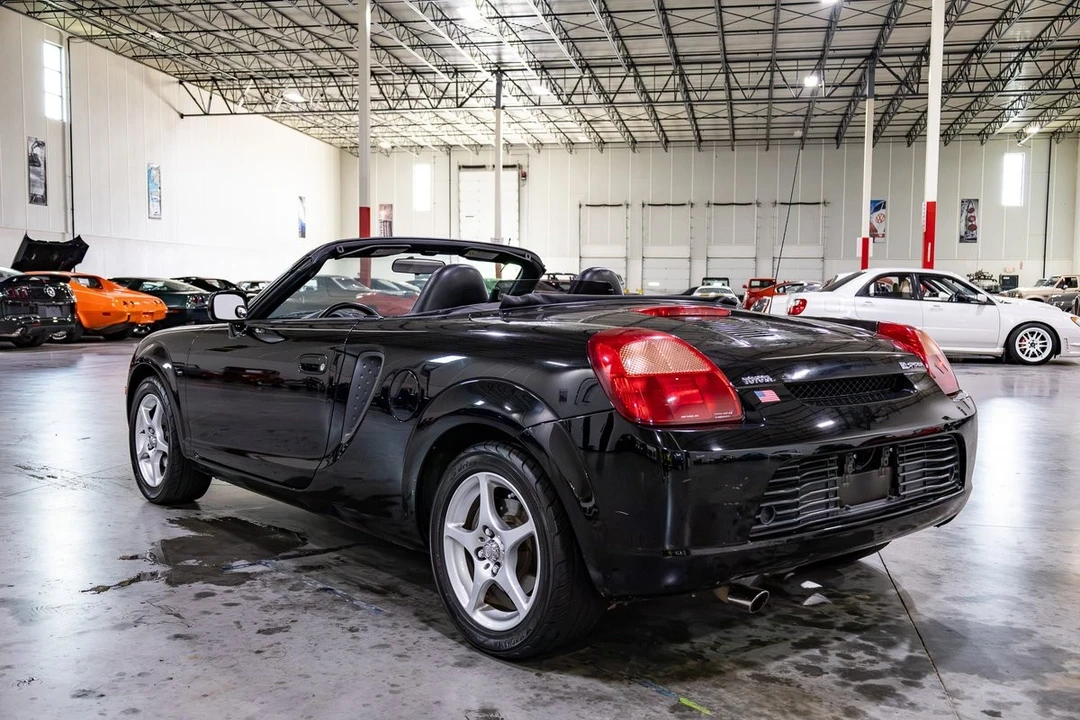2000 Toyota MR2 Spyder/MR-S - Image 4 of 31