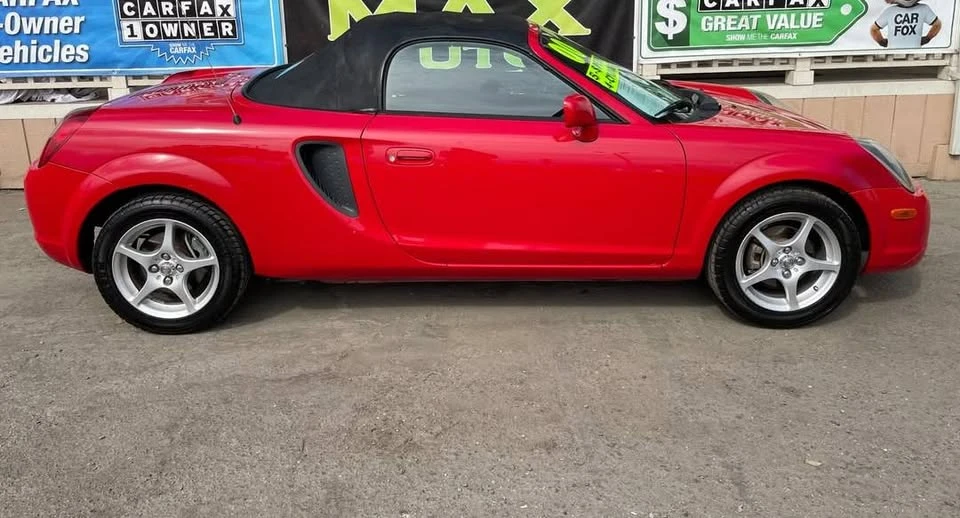 2000 Toyota MR2 Spyder/MR-S - Image 2 of 5