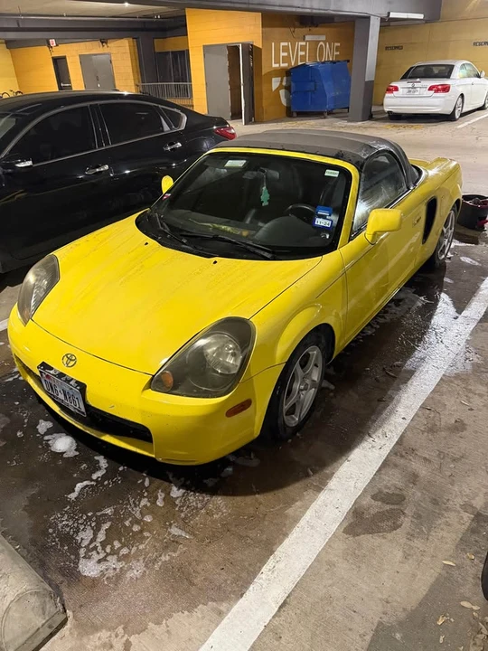 2000 Toyota MR2 Spyder/MR-S - Image 4 of 10
