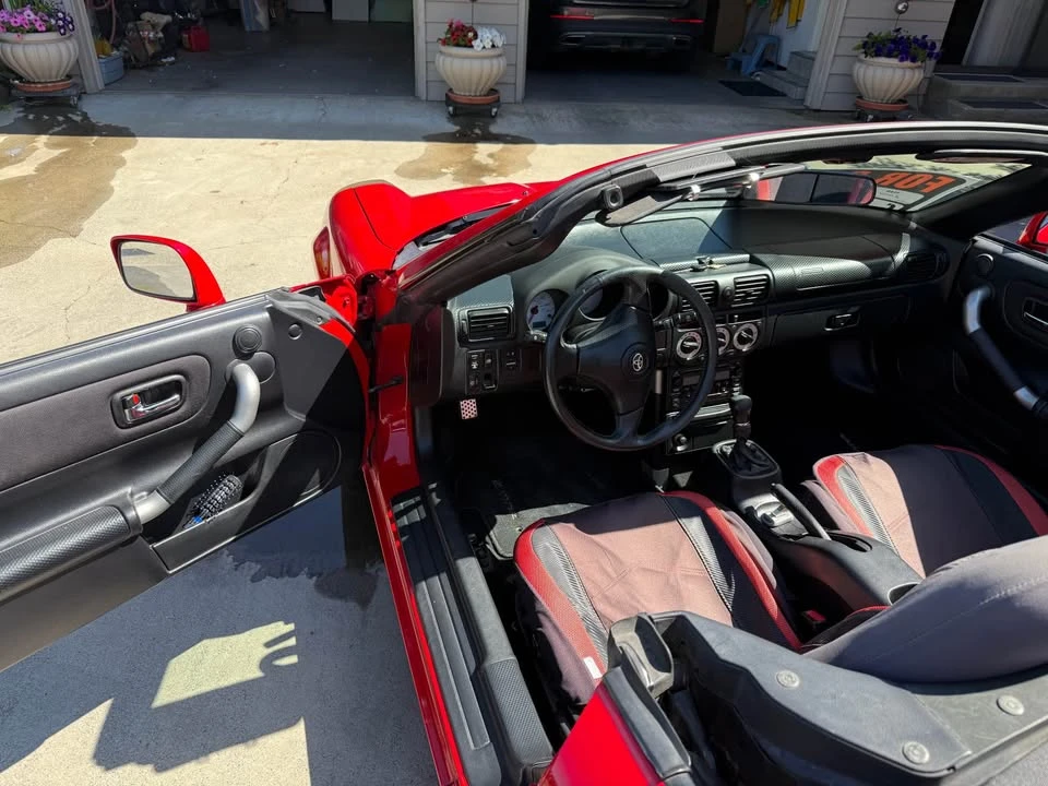 2000 Toyota MR2 Spyder/MR-S - Image 5 of 6