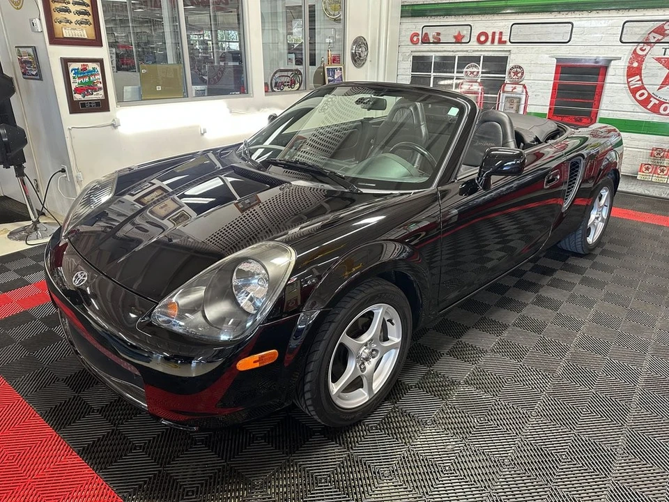 2000 Toyota MR2 Spyder/MR-S - Image 7 of 12